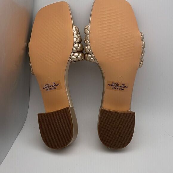 CUSHIONAIRE Women's braided low block heel sandal SIZE 7 CHAMPAGNE - Picture 7 of 8